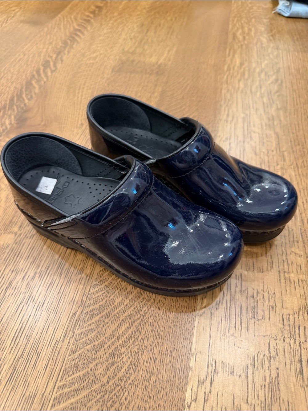 Womens Denali Navy Patent Leather Slip-On Clogs